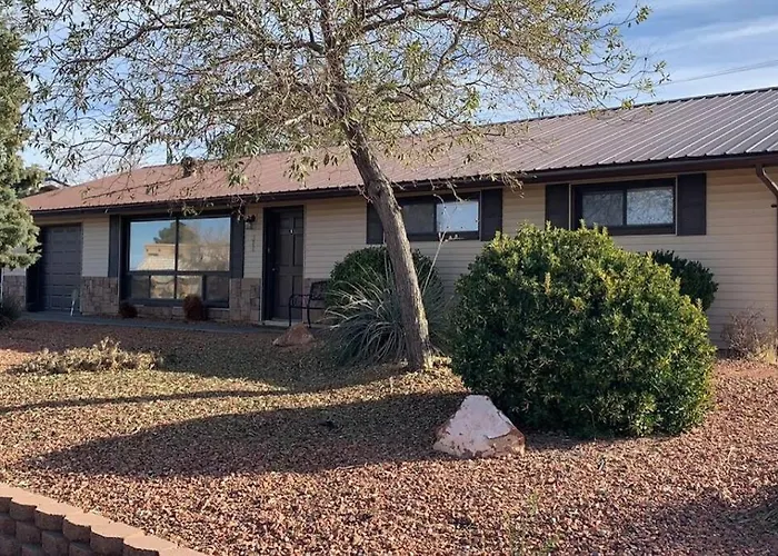 Ferienhaus Sapphire House* Boat Parking For 2 + Backyard Page