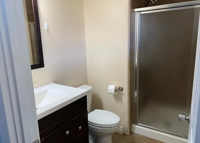Sapphire House* Boat Parking For 2 + Backyard Page