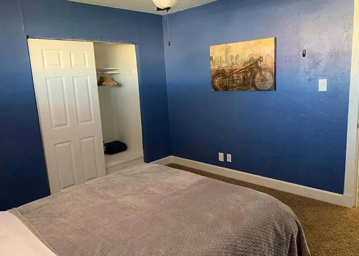 Ferienhaus Sapphire House* Boat Parking For 2 + Backyard Page